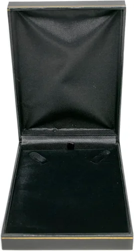Vista 2 de Joyero Caja de regalo de collar negro de la colección Carter, ultra felpa, borde dorado, incluye embalador, 4.4 x 6.25 x 1.4 pulgadas