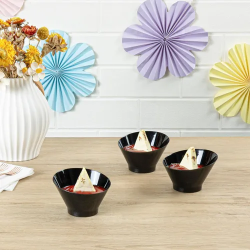 Vista 3 de Restaurantware - Cuencos para servir de 5 onzas, 100 cuencos desechables para aperitivos, diseño inclinado, redondo, cuenco de plástico negro