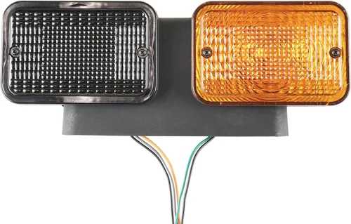 Vista 4 de Caltric Luz trasera derecha compatible con John Deere 1025R 2025R 2032R 3025D 3025E LVA18272