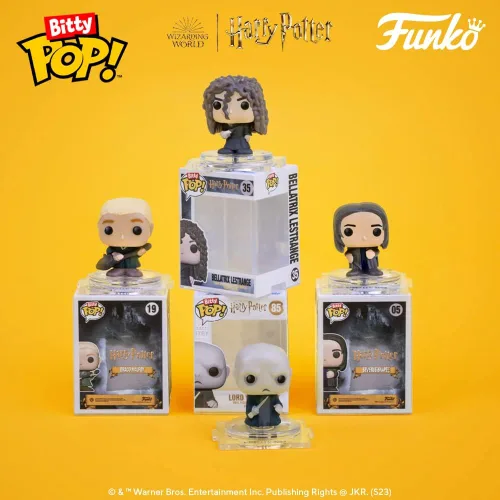 Vista 22 de Funko Bitty POP! HP - Voldemort, paquete de 4 - Lord Voldemort, Draco Malfoy (quidditch), Bellatrix Lestrange y una mini figura sorpresa misteriosa