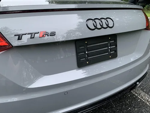 Vista 2 de Soporte de placa de parachoques trasero para Audi TT RS 2014-2024, juego de soportes de placa con 6 tornillos únicos y kit de llave, kit de montaje