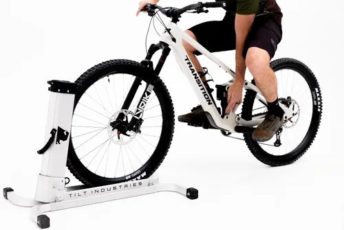 Vista 5 de Entrenador de equilibrio de bicicleta Combo de soporte de reparación de bicicletas/entrenador de equilibrio