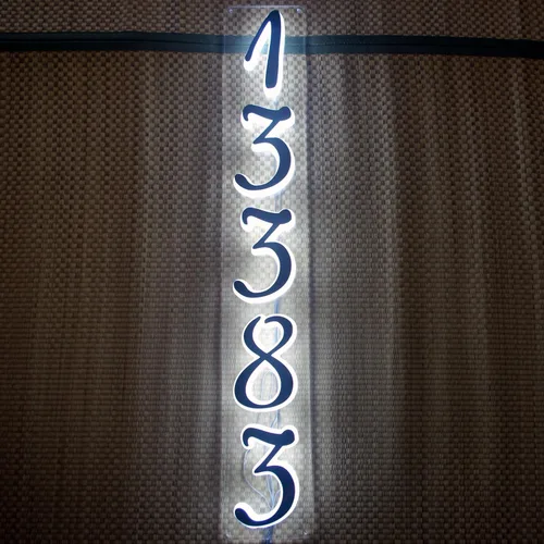 Vista 2 de Letrero de dirección iluminado con números de casa retroiluminados personalizados (4 ~ 5 números)