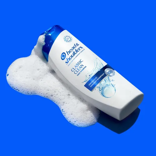 Vista 8 de Head and Shoulders Champú anticaspa, tratamiento anticaspa, limpieza clásica para uso diario, sin parabenos, 12.5 onzas