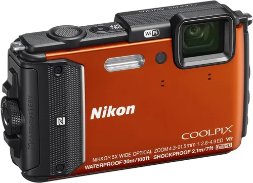 Vista 3 de Nikon - Coolpix AW130 cámara digital impermeable de 16.0 megapíxeles, color naranja