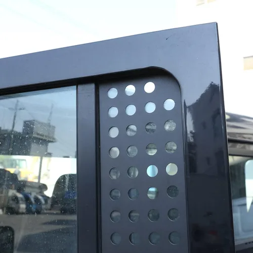 Vista 5 de Panel de panal para ventana de automóvil para L@nd Rover Defender 90 110 130 2004-2018, accesorios de cubierta protectora decorativa de ventana