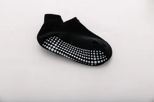Vista 3 de J Poqobog Calcetines tobilleros antideslizantes para bebés, niños y niñas con suela antideslizante