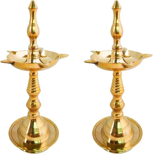 Vista 7 de Latón Kerala Samai Standing Deepak para Puja – Lámpara de aceite tradicional Diya Indian Grabado Profundo Diwali Deepawali Kutthu Vilakku Pooja
