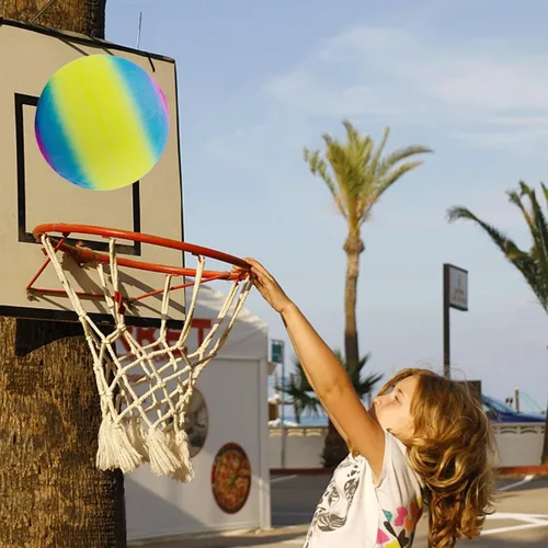 Vista 5 de Pelota de patio de recreo, Kickball de 8.5 pulgadas para niños y adultos, para interiores y exteriores, balón de balón de dodgeball de cuatro bolas
