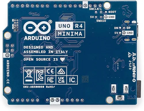 Vista 3 de Arduino UNO R4 Mínima [ABX00080]