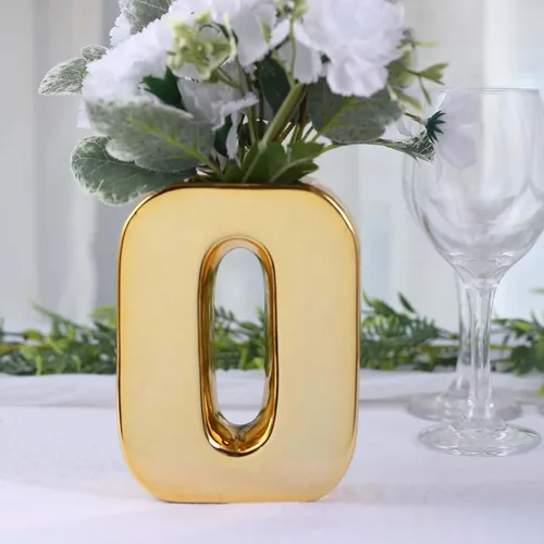 Vista 19 de Efavormart.com Maceta de cerámica chapada en oro brillante de 6" con escultura de letra B, florero para plantas de brotes, pieza central de mesa