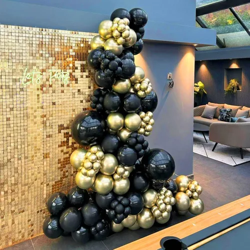 Vista 3 de Globos negros y dorados, 50 globos de confeti negro y dorado de 12 pulgadas, decoraciones de fiesta para cumpleaños, graduación, Año Nuevo, boda