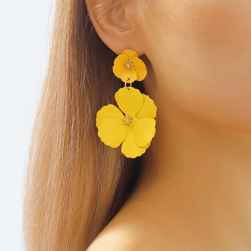 Vista 4 de Aretes de flores de playa de verano para mujeres y niñas, aretes colgantes de doble flor bohemios, aretes colgantes de pétalos florales en capas