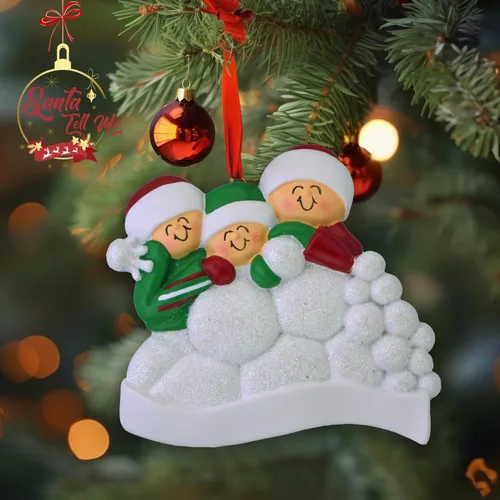 Vista 4 de Adorno familiar de Navidad personalizado para familia de 3, adorno de familia de tres nietos, adorno de bola de nieve personalizada, adornos