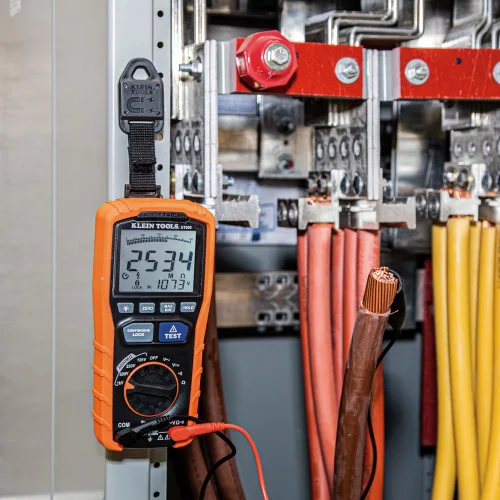 Vista 9 de Klein Tools ET600 Multímetro, Probador de Aislamiento Megohmímetro, Resistencia de 4000 Ohms, 125V/250V/500V/1000V, Multímetro Automático de Rango