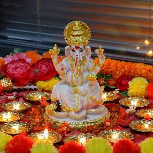 Vista 2 de alikiki Figura de Dios hindú Ganesh Chaturthi – 8.4 pulgadas de alto, ídolo indio Ganesha, estatua de elefante hindú Dios Pooja, artículo Diwali