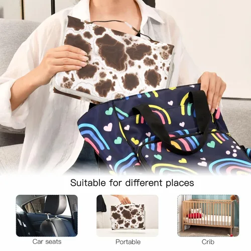 Vista 5 de Cambiador portátil para bebé, cambiador de pañales de viaje de vaca negra, cambiador impermeable con almohada incorporada, regalos para baby shower