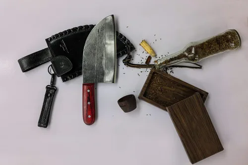 Vista 7 de Almazan Cuchillo de chef forjado a mano con funda de cuero, fabricado en España