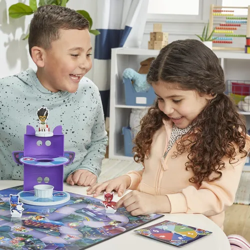 Vista 9 de PJ Masks Hasbro Gaming HQ Rescue - Juego de mesa para niños, juegos preescolares, Race to Stop Romeo, incluye torre de plástico 3D