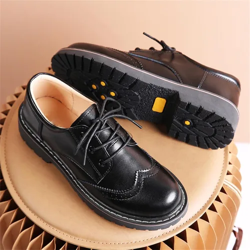 Vista 5 de Zapatos Oxford para mujer, zapatos perforados con cordones y punta redonda de cuero de tacón bajo para niñas y mujeres