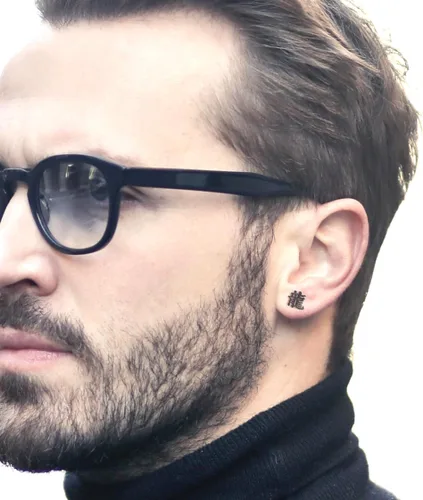 Vista 4 de Aretes de dragón kanji, aretes japoneses del zodiaco chino de acero inoxidable con diseño de dragón negro para hombres y mujeres