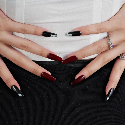 Vista 6 de Luminous GLAMERMAID Winter Press on Nails Conffin, Handmade Gel Fake Nails Long, Gothic Emo Nails with Skull Ghost Design, Cartoon False Nails for