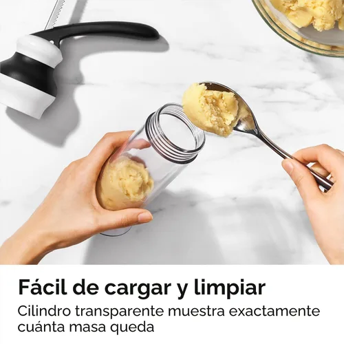 Vista 5 de OXO Good Grips Juego de Prensa para Galletas de 14 Piezas, Prensa para Galletas con 12 Discos de Acero Inoxidable y Estuche de Almacenamiento