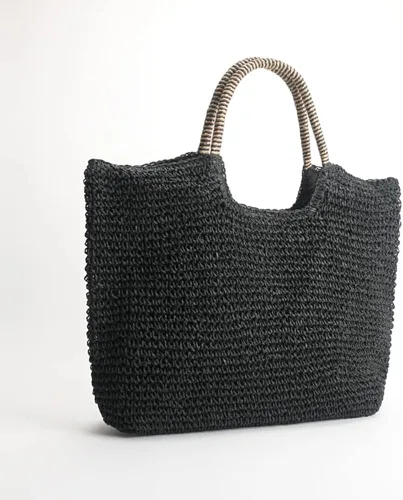 Vista 4 de QTKJ Bolso de hombro de paja grande suave tejida a mano bolso de playa negro bohemio con asa de paja retro de verano bolso de ratán negro Negro 118x