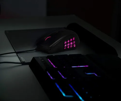 Vista 7 de Tienda Basics Mouse para juegos profesionales con sensor óptico de 12,000 DPI, 12 botones programables, LED RGB retroiluminado, color negro