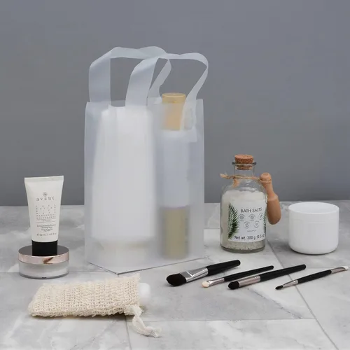 Vista 5 de Prime Line Packaging Bolsas de regalo de plástico, bolsas de regalo transparentes con asas, bolsas de compras de plástico blanco esmerilado