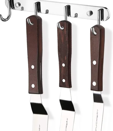 Vista 4 de Juego de 3 espátulas profesionales de acero inoxidable para glaseado (hoja flexible resistente de 4 a 6 a 8 pulgadas) en ángulo con mango de madera