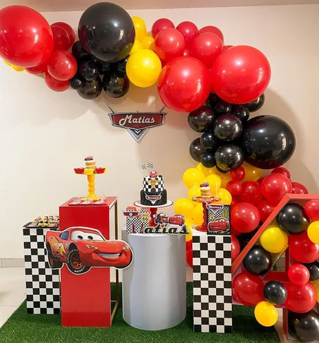 Vista 4 de Juego de 150 globos de aluminio a cuadros de carreras para decoración de cumpleaños (sin telón de fondo)
