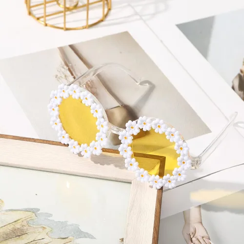 Vista 6 de 3PCS Women Hippie Costume Set - 70s Hippie Boho Flower Headband Gold Peace Sign Necklace Hippie Daisy Sunglasses for Women