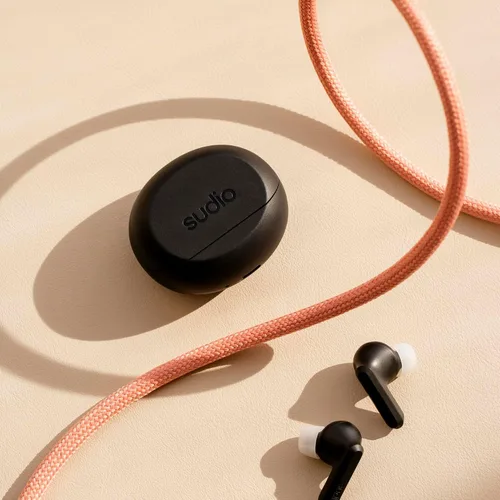 Vista 4 de Sudio A3 Pro Noise Cancelling Earbuds – 25H Playtime, ANC, Multipoint Bluetooth Earphones 5.4, Clear Calls, IPX4 Sweat & Splash Resistant, USB-C