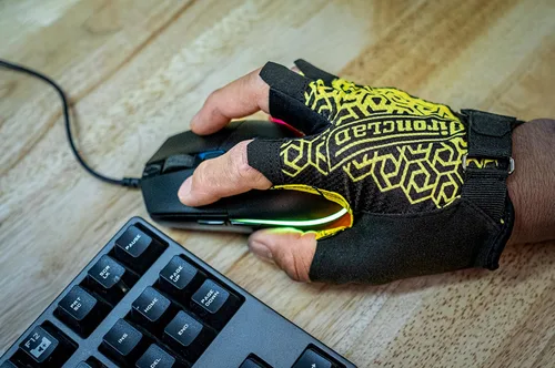 Vista 5 de Ironclad Guantes de juego, cobertura de medio dedo, ajuste de precisión, agarre de silicona de rendimiento, construcción que absorbe la humedad, 1