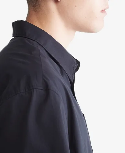 Vista 3 de Calvin Klein Camisa fácil de manga corta con botones y bolsillo sólido para hombre