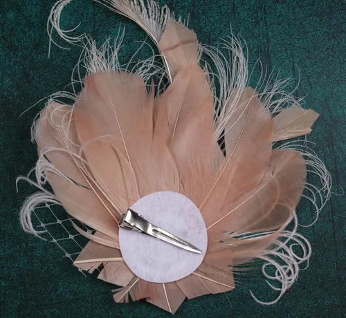 Vista 8 de Cizoe Fascinators 20s Gatsby Flapper Acessories Art Deco Party Accessory Peacock Feather Alligator Clip