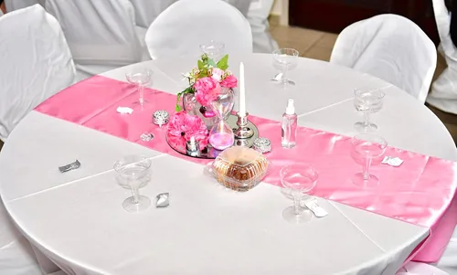 Vista 7 de Paquete de 10 caminos de mesa de satén amarillos para boda, 12 x 108 pulgadas, camino de mesa para fiesta, cumpleaños, banquete, despedida