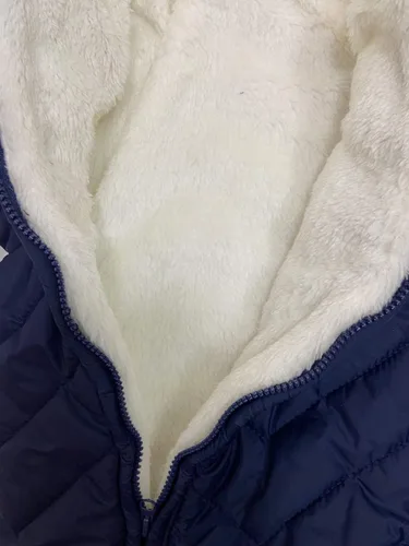 Vista 4 de DINGDONG'S CLOSET Chaqueta acolchada de invierno con capucha para bebé niño y niña, traje de nieve con guantes
