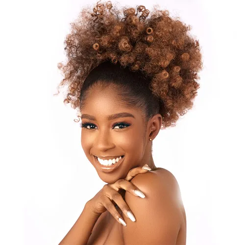 Vista 8 de Extensión de cola de caballo rizada con cordón para mujeres negras, extensiones de cabello sintético corto afro kinkys rizado con dos clips (1#)