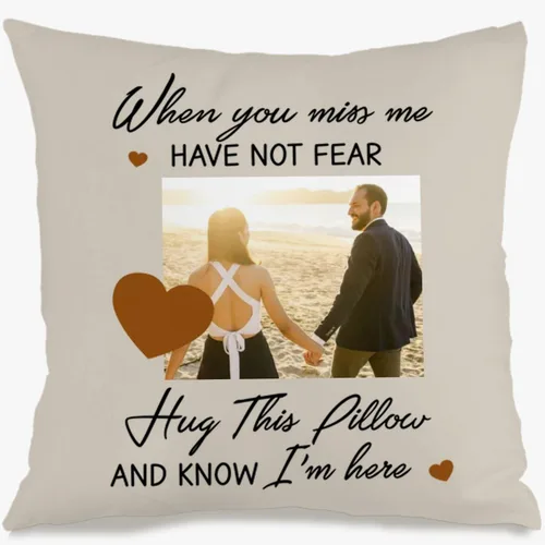 Vista 10 de Custom Memory Pillow Case Created with a Single Photo and Your Chosen Words Forming a comforting Cushion That Also Makes a Thoughtful Gift