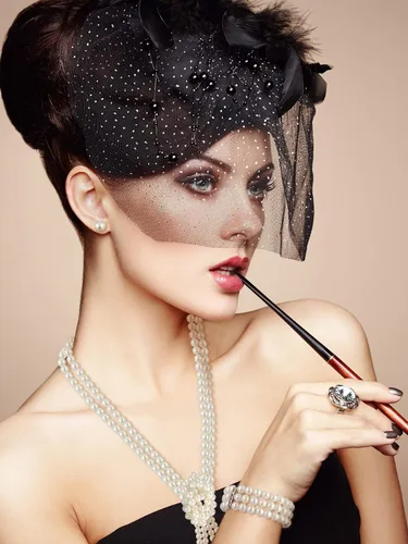 Vista 6 de Glenmal Juego de joyas de perlas con diamantes de imitación para mujer, collar de perlas, pulsera y aretes para boda, cumpleaños, despedida