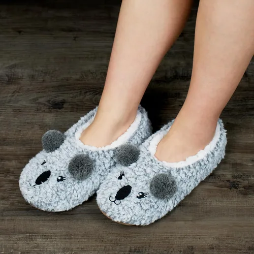 Vista 2 de cosyone1997 Lindas pantuflas de animales para niños, niñas y mujeres, calcetines de casa mullidos con suela antideslizante suave, regalos únicos