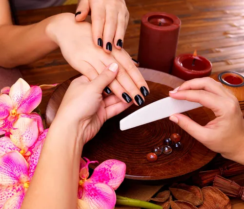 Vista 7 de Kit de herramientas para el cuidado de uñas, juego de 14 limas de uñas, bloque de amortiguador, esponja pulida, pinza de cutícula y empujador