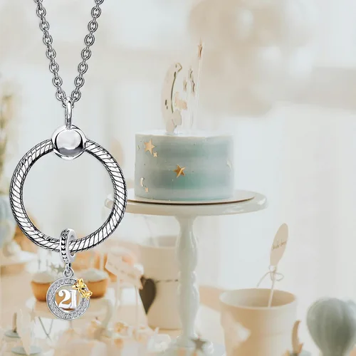 Vista 4 de QeenseKc Dije de mariposa con dije de feliz cumpleaños de 16, 18, 21, 40, 50 años de amor para pulsera europea