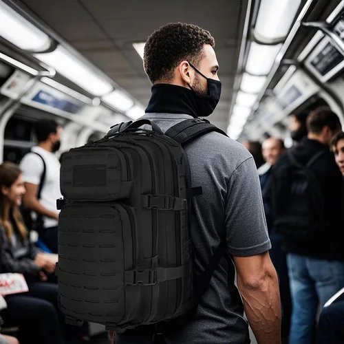 Vista 2 de Mochila táctica militar Miramrax para hombres 35L, pequeña, sistema Molle, resistente al agua, mochila de asalto de 3 días para bolsa de evacuación