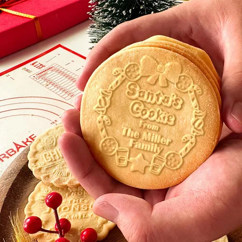 Vista 5 de Cortadores de galletas de Navidad personalizados 2023 con sello de galletas de Feliz Navidad para hornear, cortadores de galletas de azúcar