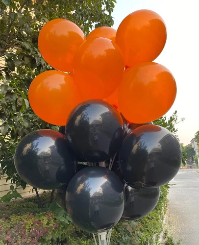 Vista 3 de 100 globos de látex de 12 pulgadas en negro y naranja, perfectos para Halloween, graduación, cumpleaños, baby shower, Acción de Gracias