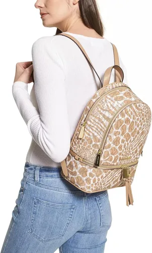 Vista 4 de Michael Kors Rhea - Mochila pequeña de cuero