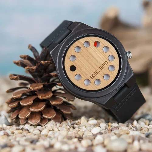 Vista 6 de BOBO BIRD Reloj de madera de bambú para hombre con correa de cuero de vaca negra, 12 agujeros, diseño temporizador, relojes deportivos casuales